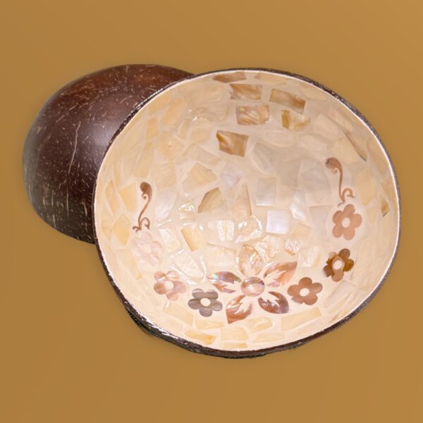 Hoku #8 Deco Coconut Bowl Lei