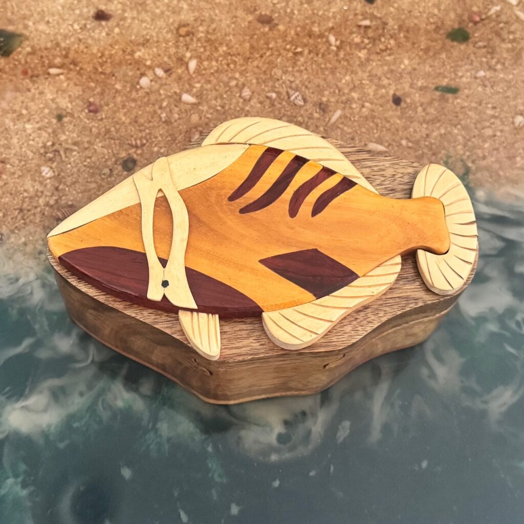 Humuhumunukunukuapua'a Wooden Puzzle Box