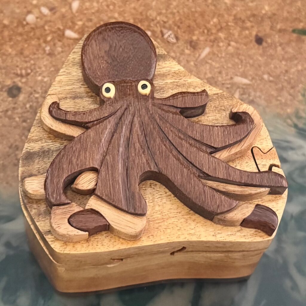He'e Octopus Wooden Puzzle Box